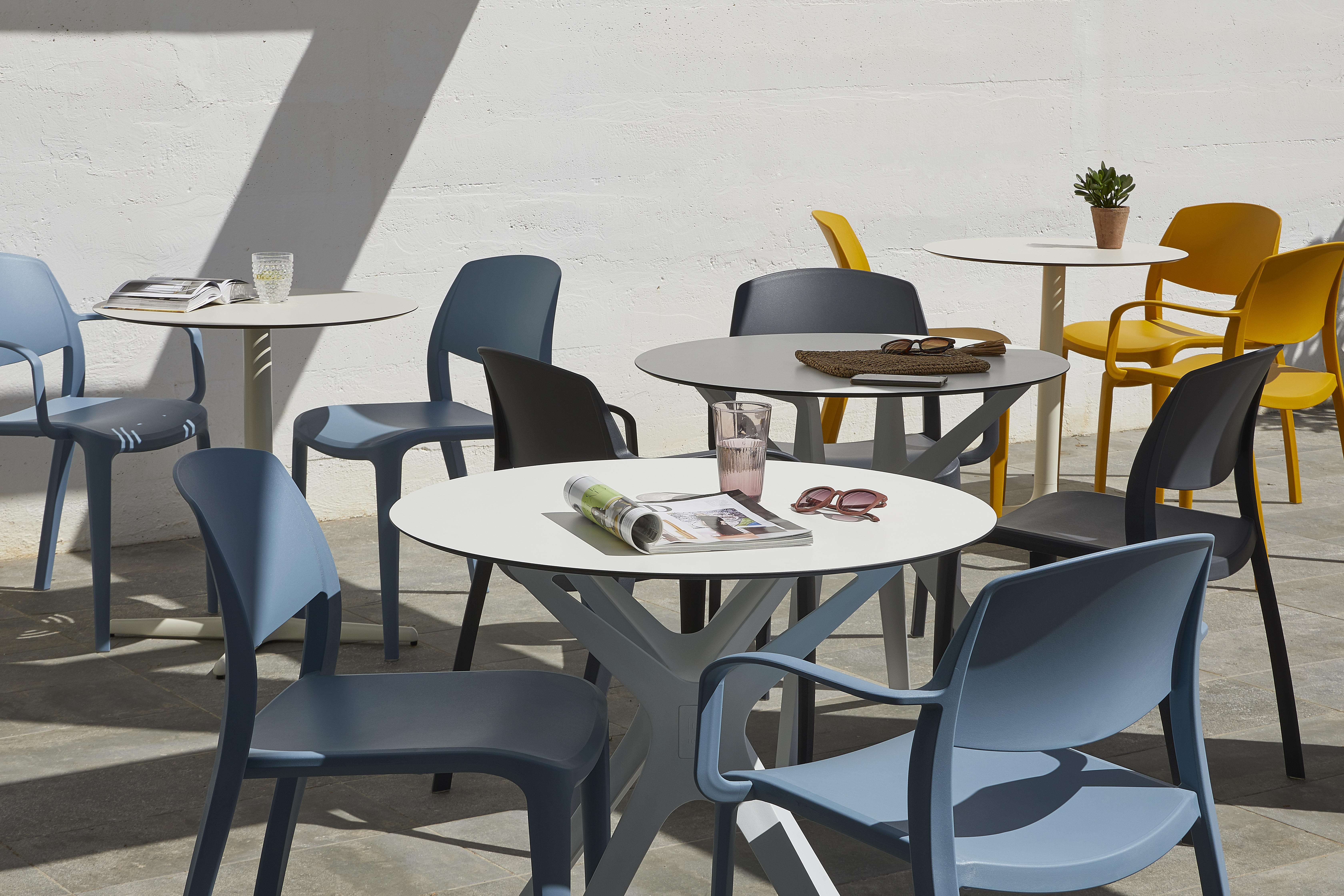 Mesa Vela S 70x70 Compacto Fenolico