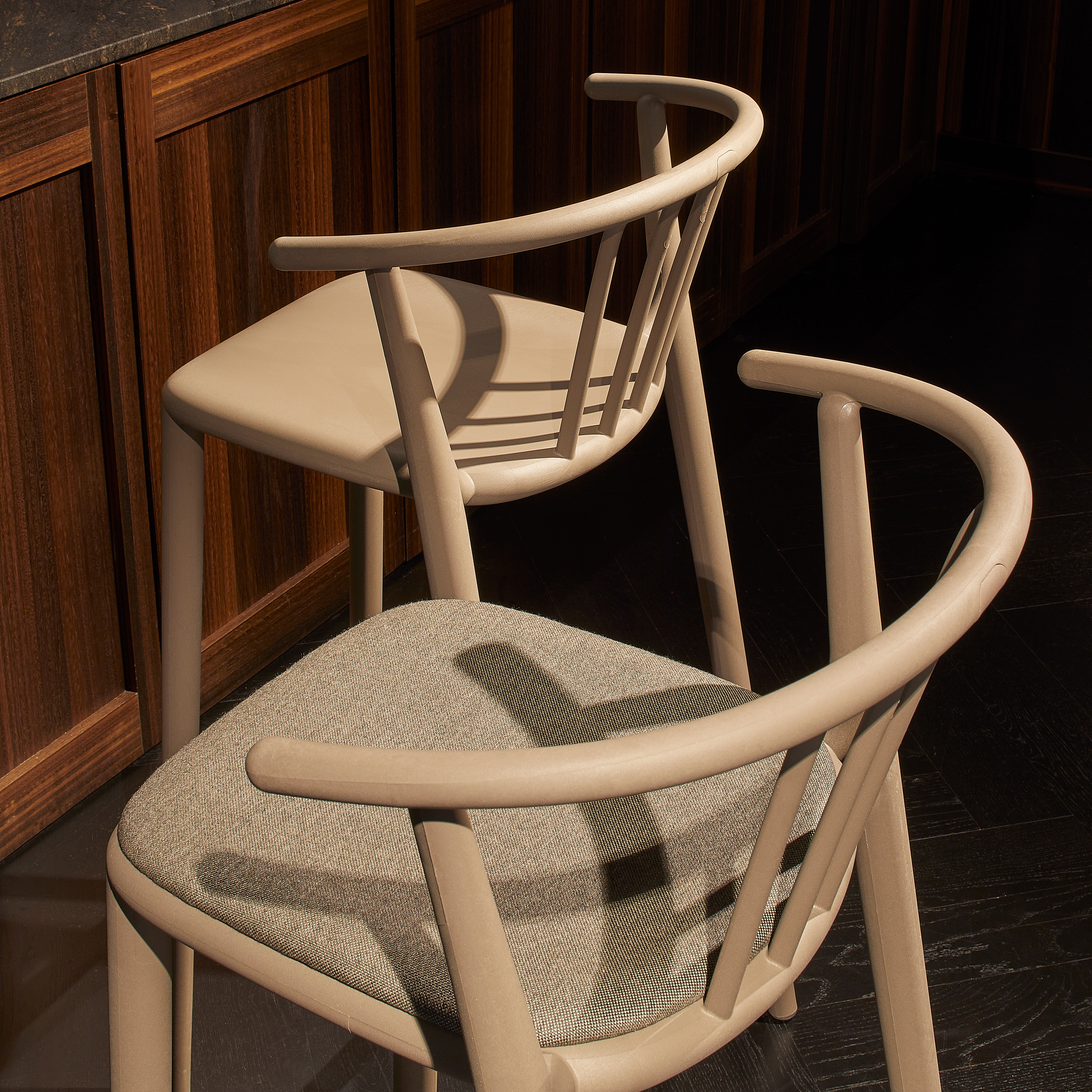 Taburete Woody Alto Tapizado